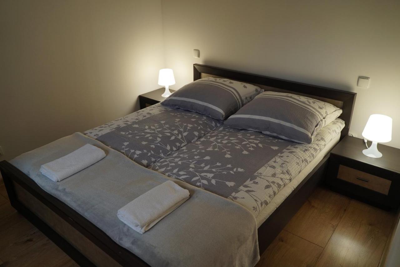Apartament Naleczow Dom Pod Orzechami Exterior foto