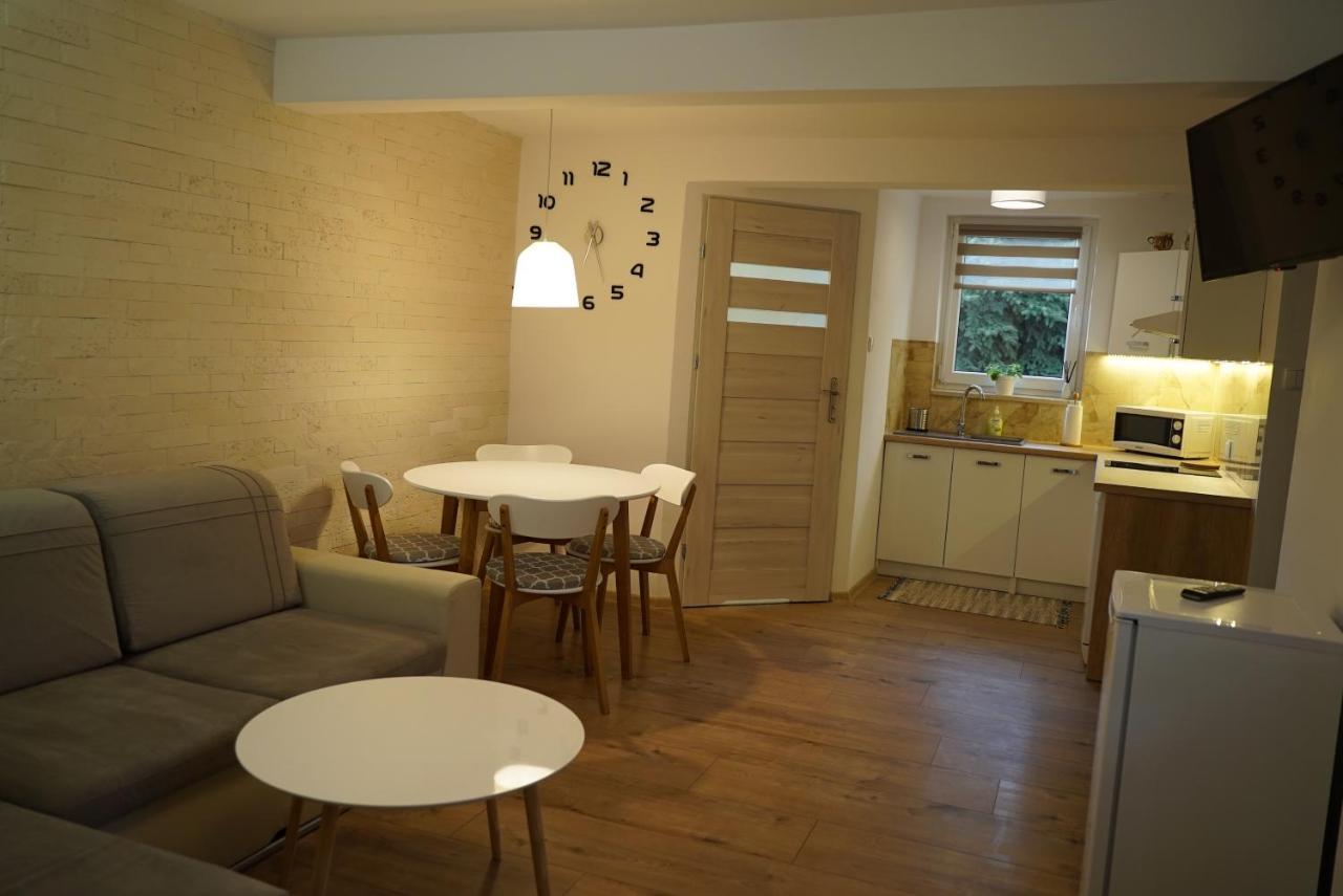 Apartament Naleczow Dom Pod Orzechami Exterior foto